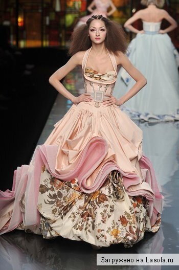 платье с корсетом