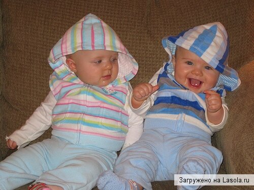 что подарить двойняшкам?